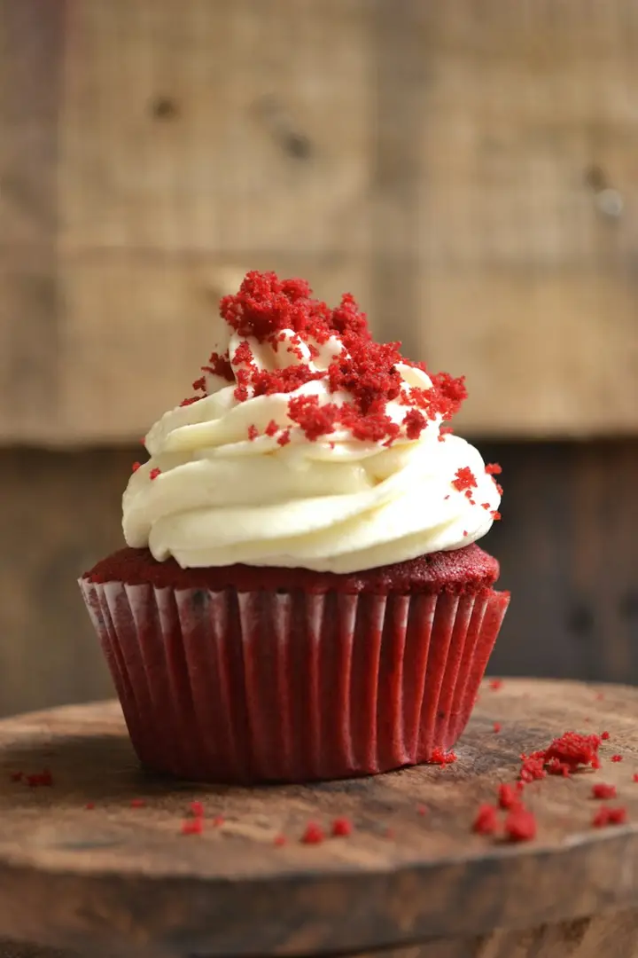 Illustrative article feature photo (free stock, not official brand photography)